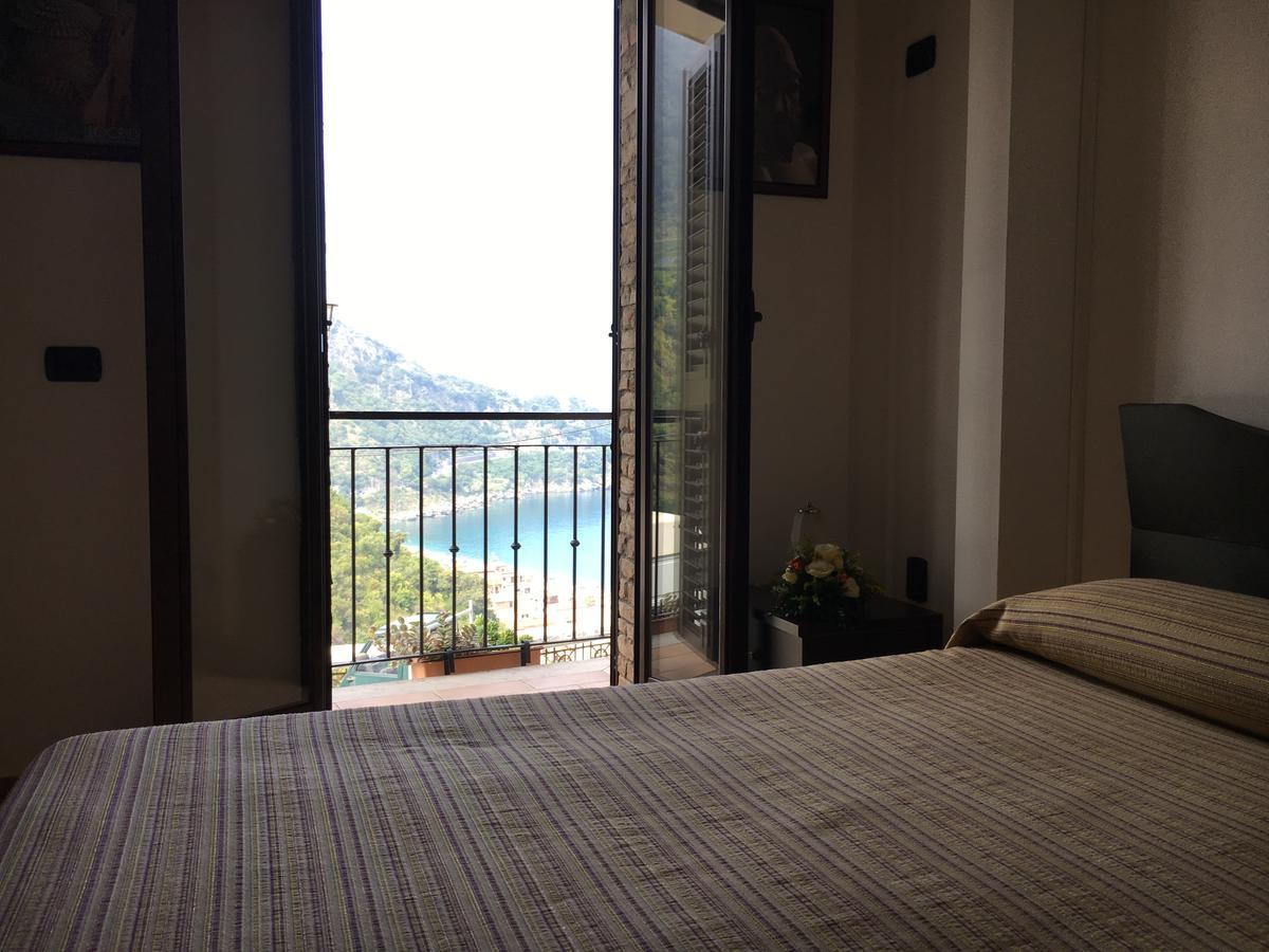 La Bastia Bed & Breakfast Scilla Exterior photo