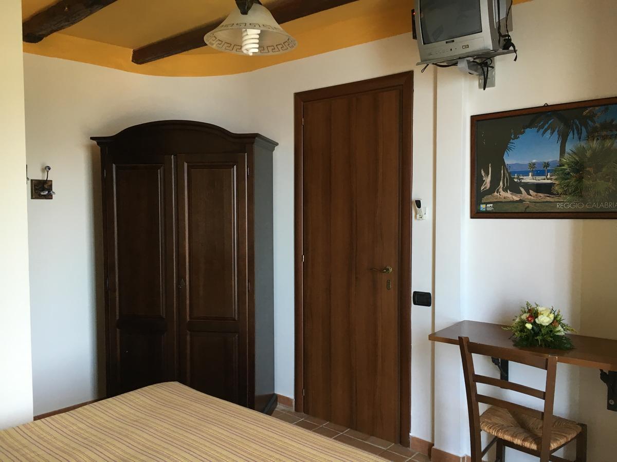 La Bastia Bed & Breakfast Scilla Exterior photo